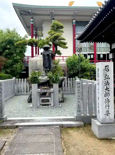 大聖勝軍寺の像