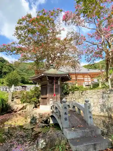 吉祥寺の末社