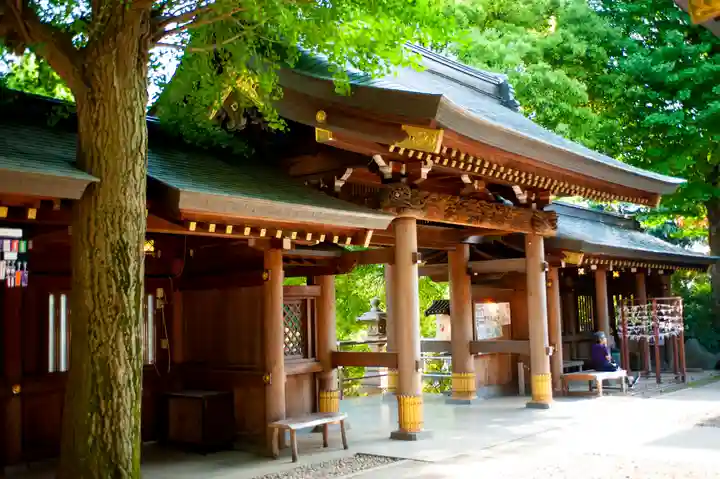 鳩ヶ谷氷川神社の山門・神門