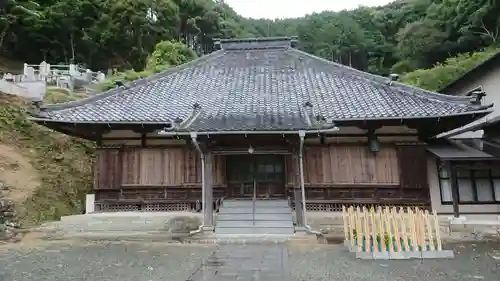 日蓮宗 法雲寺の本殿