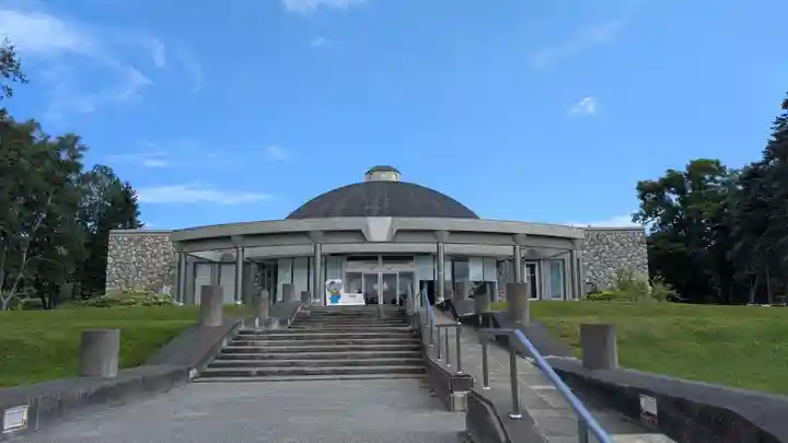 忠類神社の周辺