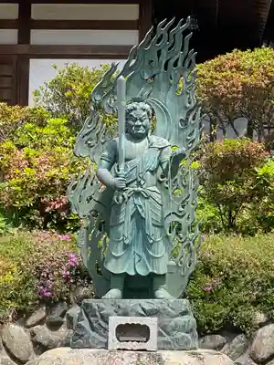 塩船観音寺の像