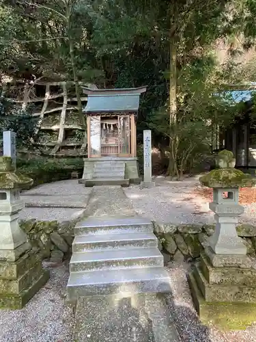 金剱宮の末社・摂社