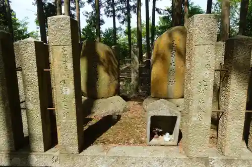 磐栄稲荷宮の末社・摂社