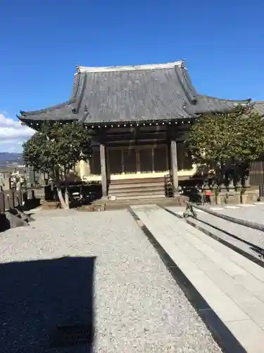 厳昌院の本殿・本堂