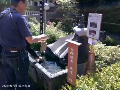 蛇窪神社の{uncategorized: "未分類", other: "その他", undefined: "問題あり", building: "その他建物", grave: "お墓", sacred_gate: "鳥居", guardian: "狛犬", statue: "像", buddha: "仏像", history: "歴史", nature: "自然", garden: "庭園", animal: "動物", pagoda: "塔", temizu: "手水舎", mountain_gate: "山門・神門", sanctuary: "本殿・本堂", subordinate: "末社・摂社", art: "芸術", scenery: "景色", jizo: "地蔵", ema: "絵馬", goshuin: "御朱印", omikuji: "おみくじ", items: "授与品その他", amulet: "お守り", goshuincho: "御朱印帳", eats: "食事", festival: "お祭り", votive_dance: "神楽", shichigosan: "七五三参", wedding: "結婚式", experience: "体験その他", initially: "初詣", around: "周辺", anti_infection: "感染症対策"}