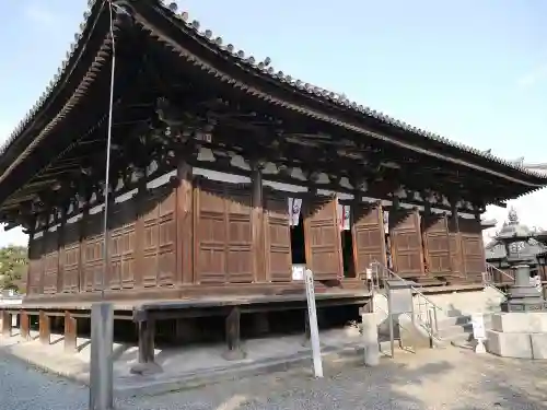 鶴林寺の本殿・本堂