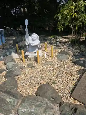 櫻木神社の{uncategorized: "未分類", other: "その他", undefined: "問題あり", building: "その他建物", grave: "お墓", sacred_gate: "鳥居", guardian: "狛犬", statue: "像", buddha: "仏像", history: "歴史", nature: "自然", garden: "庭園", animal: "動物", pagoda: "塔", temizu: "手水舎", mountain_gate: "山門・神門", sanctuary: "本殿・本堂", subordinate: "末社・摂社", art: "芸術", scenery: "景色", jizo: "地蔵", ema: "絵馬", goshuin: "御朱印", omikuji: "おみくじ", items: "授与品その他", amulet: "お守り", goshuincho: "御朱印帳", eats: "食事", festival: "お祭り", votive_dance: "神楽", shichigosan: "七五三参", wedding: "結婚式", experience: "体験その他", initially: "初詣", around: "周辺", anti_infection: "感染症対策"}
