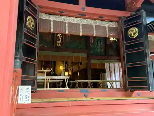 赤坂氷川神社の{uncategorized: "未分類", other: "その他", undefined: "問題あり", building: "その他建物", grave: "お墓", sacred_gate: "鳥居", guardian: "狛犬", statue: "像", buddha: "仏像", history: "歴史", nature: "自然", garden: "庭園", animal: "動物", pagoda: "塔", temizu: "手水舎", mountain_gate: "山門・神門", sanctuary: "本殿・本堂", subordinate: "末社・摂社", art: "芸術", scenery: "景色", jizo: "地蔵", ema: "絵馬", goshuin: "御朱印", omikuji: "おみくじ", items: "授与品その他", amulet: "お守り", goshuincho: "御朱印帳", eats: "食事", festival: "お祭り", votive_dance: "神楽", shichigosan: "七五三参", wedding: "結婚式", experience: "体験その他", initially: "初詣", around: "周辺", anti_infection: "感染症対策"}