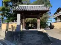 日輪寺の山門・神門