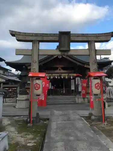 出世稻荷神社の鳥居