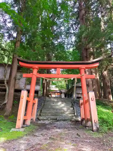 丹内山神社の鳥居