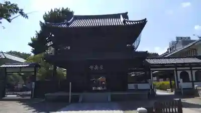 泉岳寺の山門・神門