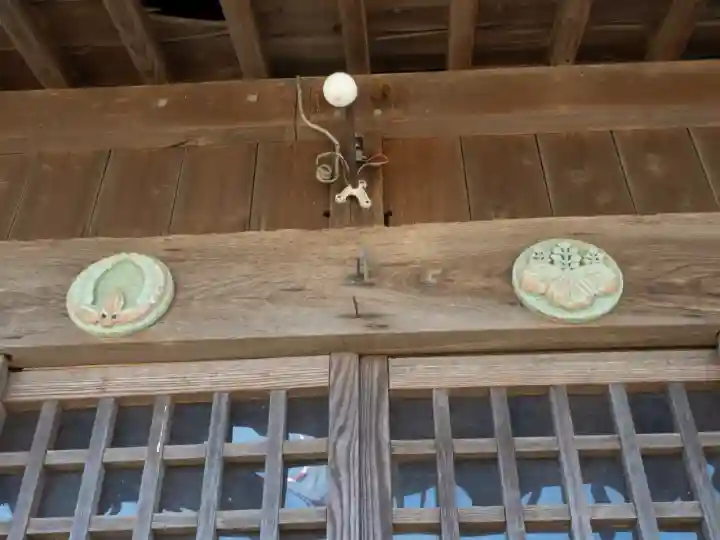大魚神社の{uncategorized: "未分類", other: "その他", undefined: "問題あり", building: "その他建物", grave: "お墓", sacred_gate: "鳥居", guardian: "狛犬", statue: "像", buddha: "仏像", history: "歴史", nature: "自然", garden: "庭園", animal: "動物", pagoda: "塔", temizu: "手水舎", mountain_gate: "山門・神門", sanctuary: "本殿・本堂", subordinate: "末社・摂社", art: "芸術", scenery: "景色", jizo: "地蔵", ema: "絵馬", goshuin: "御朱印", omikuji: "おみくじ", items: "授与品その他", amulet: "お守り", goshuincho: "御朱印帳", eats: "食事", festival: "お祭り", votive_dance: "神楽", shichigosan: "七五三参", wedding: "結婚式", experience: "体験その他", initially: "初詣", around: "周辺", anti_infection: "感染症対策"}