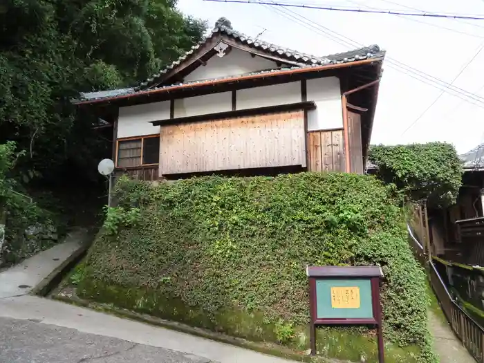 極楽寺の建物その他