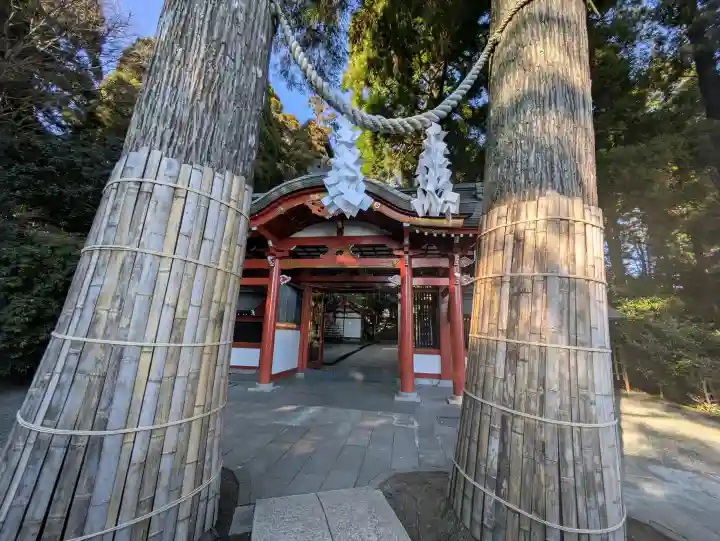 霧島東神社の{uncategorized: "未分類", other: "その他", undefined: "問題あり", building: "その他建物", grave: "お墓", sacred_gate: "鳥居", guardian: "狛犬", statue: "像", buddha: "仏像", history: "歴史", nature: "自然", garden: "庭園", animal: "動物", pagoda: "塔", temizu: "手水舎", mountain_gate: "山門・神門", sanctuary: "本殿・本堂", subordinate: "末社・摂社", art: "芸術", scenery: "景色", jizo: "地蔵", ema: "絵馬", goshuin: "御朱印", omikuji: "おみくじ", items: "授与品その他", amulet: "お守り", goshuincho: "御朱印帳", eats: "食事", festival: "お祭り", votive_dance: "神楽", shichigosan: "七五三参", wedding: "結婚式", experience: "体験その他", initially: "初詣", around: "周辺", anti_infection: "感染症対策"}