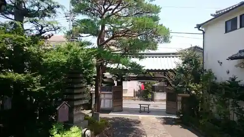 万福寺の山門