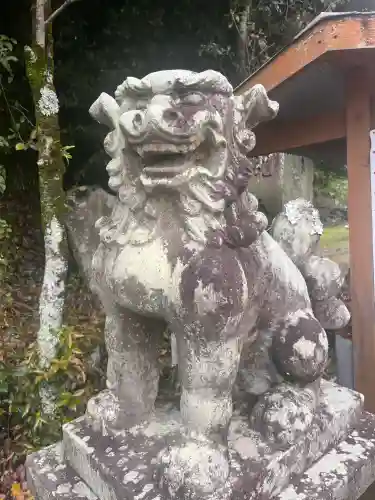柏原神社の{uncategorized: "未分類", other: "その他", undefined: "問題あり", building: "その他建物", grave: "お墓", sacred_gate: "鳥居", guardian: "狛犬", statue: "像", buddha: "仏像", history: "歴史", nature: "自然", garden: "庭園", animal: "動物", pagoda: "塔", temizu: "手水舎", mountain_gate: "山門・神門", sanctuary: "本殿・本堂", subordinate: "末社・摂社", art: "芸術", scenery: "景色", jizo: "地蔵", ema: "絵馬", goshuin: "御朱印", omikuji: "おみくじ", items: "授与品その他", amulet: "お守り", goshuincho: "御朱印帳", eats: "食事", festival: "お祭り", votive_dance: "神楽", shichigosan: "七五三参", wedding: "結婚式", experience: "体験その他", initially: "初詣", around: "周辺", anti_infection: "感染症対策"}