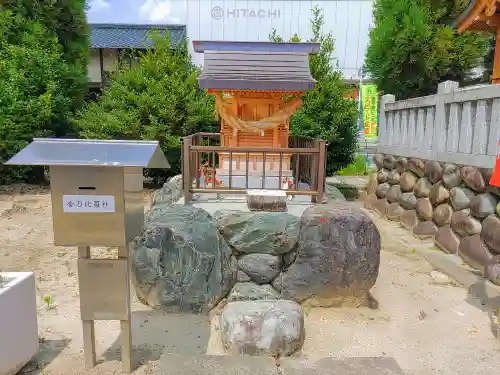 八幡社 (千秋町浮野）の末社・摂社