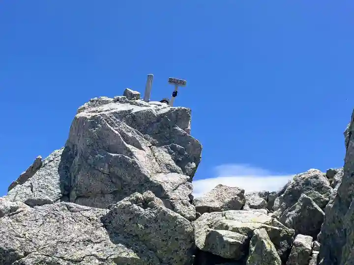 雄山神社峰本社の周辺