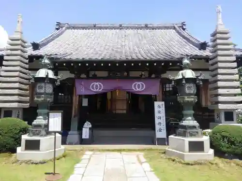九品寺の本殿・本堂