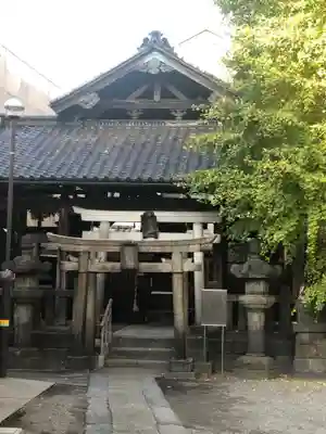 被官稲荷神社の鳥居