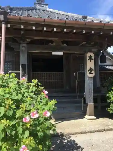 北室院の本殿・本堂