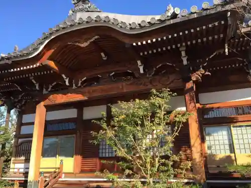 齢延寺の本殿・本堂
