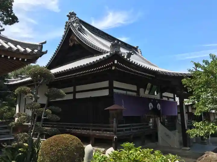 曼荼羅寺の本殿・本堂