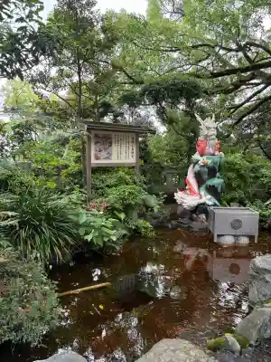 江島神社の{uncategorized: "未分類", other: "その他", undefined: "問題あり", building: "その他建物", grave: "お墓", sacred_gate: "鳥居", guardian: "狛犬", statue: "像", buddha: "仏像", history: "歴史", nature: "自然", garden: "庭園", animal: "動物", pagoda: "塔", temizu: "手水舎", mountain_gate: "山門・神門", sanctuary: "本殿・本堂", subordinate: "末社・摂社", art: "芸術", scenery: "景色", jizo: "地蔵", ema: "絵馬", goshuin: "御朱印", omikuji: "おみくじ", items: "授与品その他", amulet: "お守り", goshuincho: "御朱印帳", eats: "食事", festival: "お祭り", votive_dance: "神楽", shichigosan: "七五三参", wedding: "結婚式", experience: "体験その他", initially: "初詣", around: "周辺", anti_infection: "感染症対策"}