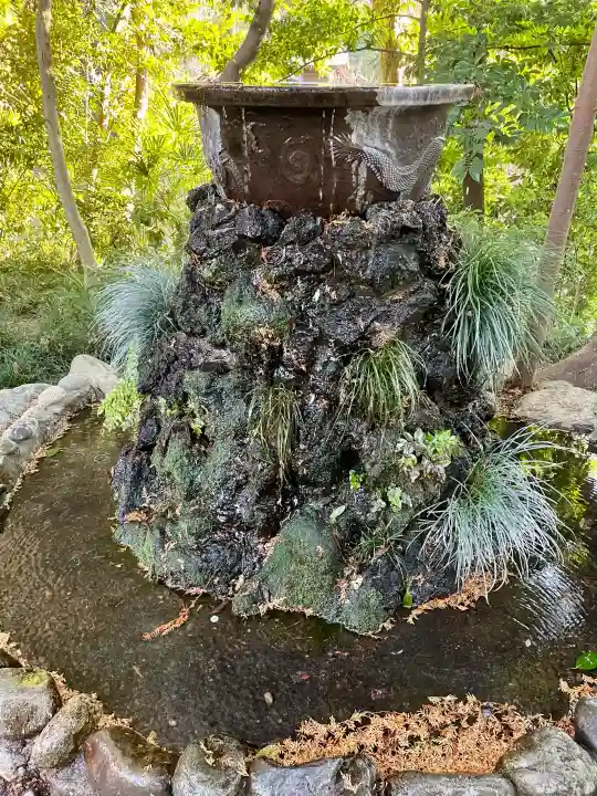 武蔵一宮氷川神社の{uncategorized: "未分類", other: "その他", undefined: "問題あり", building: "その他建物", grave: "お墓", sacred_gate: "鳥居", guardian: "狛犬", statue: "像", buddha: "仏像", history: "歴史", nature: "自然", garden: "庭園", animal: "動物", pagoda: "塔", temizu: "手水舎", mountain_gate: "山門・神門", sanctuary: "本殿・本堂", subordinate: "末社・摂社", art: "芸術", scenery: "景色", jizo: "地蔵", ema: "絵馬", goshuin: "御朱印", omikuji: "おみくじ", items: "授与品その他", amulet: "お守り", goshuincho: "御朱印帳", eats: "食事", festival: "お祭り", votive_dance: "神楽", shichigosan: "七五三参", wedding: "結婚式", experience: "体験その他", initially: "初詣", around: "周辺", anti_infection: "感染症対策"}