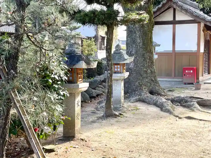 左右神社(滋賀県)