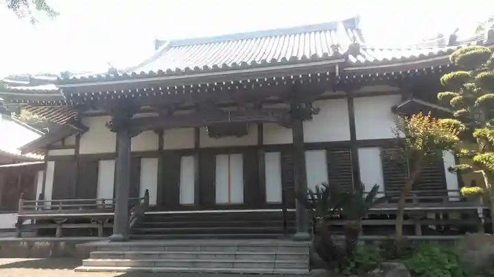 玉泉寺の本殿・本堂