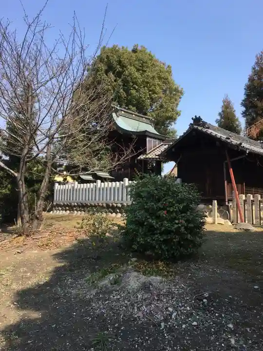 白山社の本殿・本堂