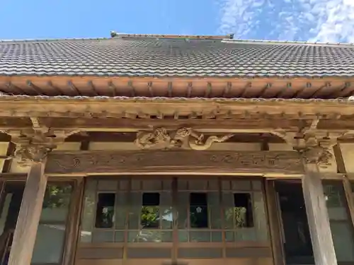 薬王院の本殿・本堂