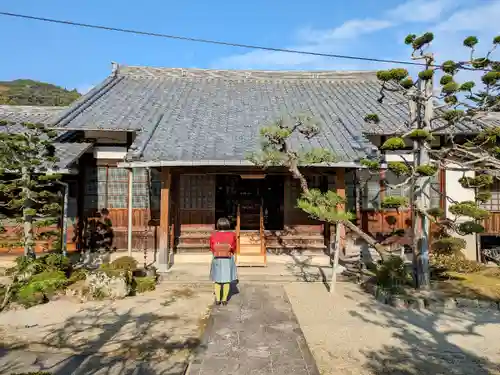 専養寺の本殿