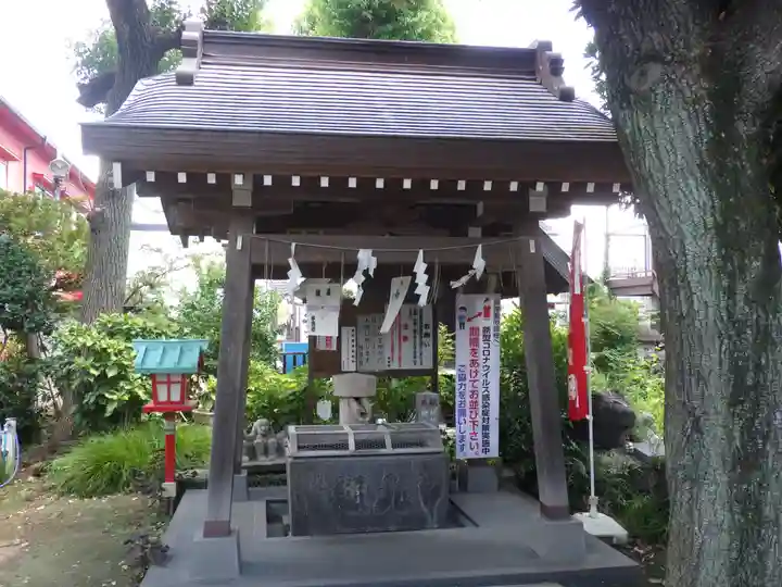 大島稲荷神社の手水舎