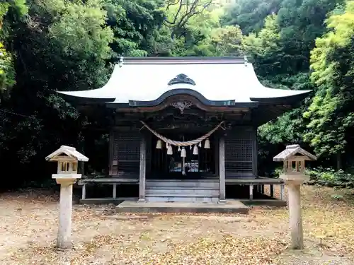 江武戸神社の本殿