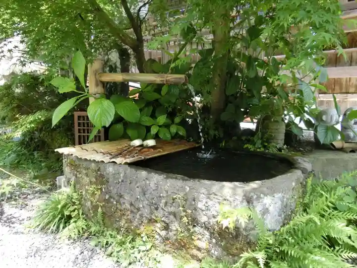 両子寺の手水舎