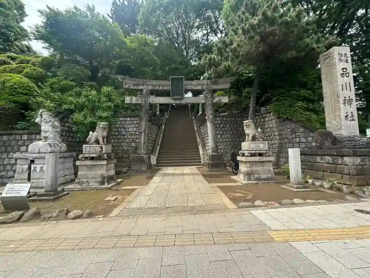 品川神社の{uncategorized: "未分類", other: "その他", undefined: "問題あり", building: "その他建物", grave: "お墓", sacred_gate: "鳥居", guardian: "狛犬", statue: "像", buddha: "仏像", history: "歴史", nature: "自然", garden: "庭園", animal: "動物", pagoda: "塔", temizu: "手水舎", mountain_gate: "山門・神門", sanctuary: "本殿・本堂", subordinate: "末社・摂社", art: "芸術", scenery: "景色", jizo: "地蔵", ema: "絵馬", goshuin: "御朱印", omikuji: "おみくじ", items: "授与品その他", amulet: "お守り", goshuincho: "御朱印帳", eats: "食事", festival: "お祭り", votive_dance: "神楽", shichigosan: "七五三参", wedding: "結婚式", experience: "体験その他", initially: "初詣", around: "周辺", anti_infection: "感染症対策"}