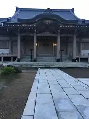 孝勝寺の本殿・本堂