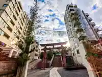 白金氷川神社の鳥居