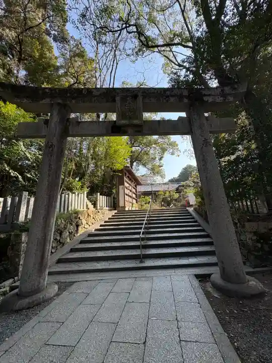 長岡天満宮の{uncategorized: "未分類", other: "その他", undefined: "問題あり", building: "その他建物", grave: "お墓", sacred_gate: "鳥居", guardian: "狛犬", statue: "像", buddha: "仏像", history: "歴史", nature: "自然", garden: "庭園", animal: "動物", pagoda: "塔", temizu: "手水舎", mountain_gate: "山門・神門", sanctuary: "本殿・本堂", subordinate: "末社・摂社", art: "芸術", scenery: "景色", jizo: "地蔵", ema: "絵馬", goshuin: "御朱印", omikuji: "おみくじ", items: "授与品その他", amulet: "お守り", goshuincho: "御朱印帳", eats: "食事", festival: "お祭り", votive_dance: "神楽", shichigosan: "七五三参", wedding: "結婚式", experience: "体験その他", initially: "初詣", around: "周辺", anti_infection: "感染症対策"}