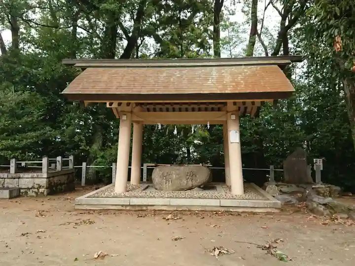 神明宮の手水舎