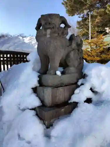 札幌護國神社の狛犬