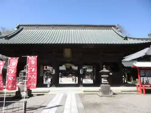 妻沼聖天山歓喜院の山門・神門