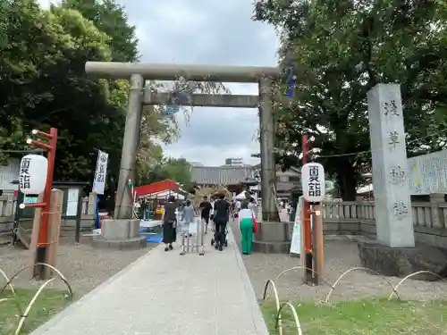 浅草神社の鳥居
