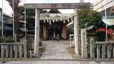 富士浅間神社の鳥居