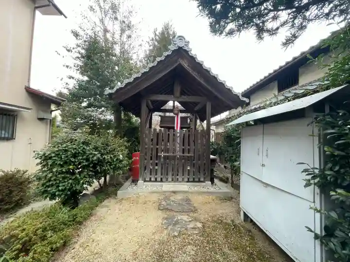 小杖大明神の{uncategorized: "未分類", other: "その他", undefined: "問題あり", building: "その他建物", grave: "お墓", sacred_gate: "鳥居", guardian: "狛犬", statue: "像", buddha: "仏像", history: "歴史", nature: "自然", garden: "庭園", animal: "動物", pagoda: "塔", temizu: "手水舎", mountain_gate: "山門・神門", sanctuary: "本殿・本堂", subordinate: "末社・摂社", art: "芸術", scenery: "景色", jizo: "地蔵", ema: "絵馬", goshuin: "御朱印", omikuji: "おみくじ", items: "授与品その他", amulet: "お守り", goshuincho: "御朱印帳", eats: "食事", festival: "お祭り", votive_dance: "神楽", shichigosan: "七五三参", wedding: "結婚式", experience: "体験その他", initially: "初詣", around: "周辺", anti_infection: "感染症対策"}