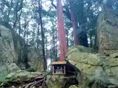 渭伊神社の末社